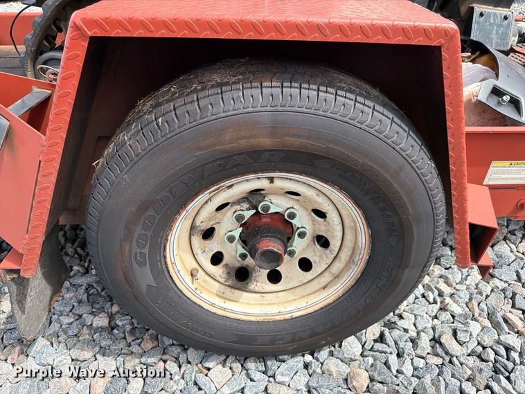 image for item YA5473 2015 Ditch Witch R300 cable plow