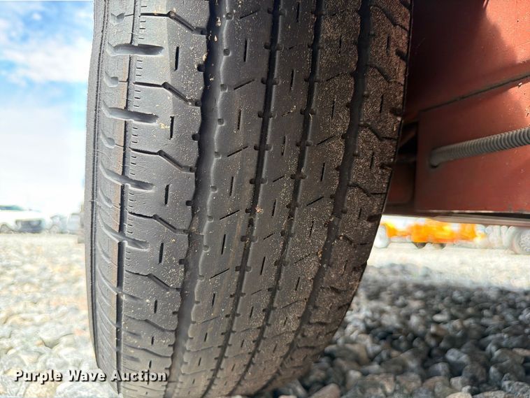 image for item YA5473 2015 Ditch Witch R300 cable plow