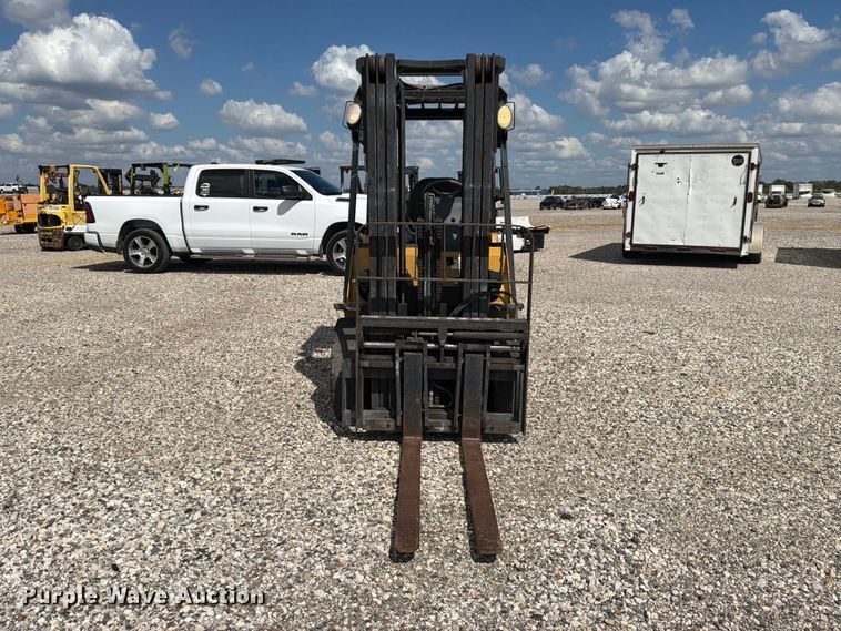 image for item YA5552 Caterpillar P5000 forklift