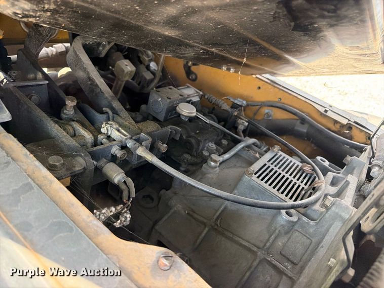 image for item YA5552 Caterpillar P5000 forklift