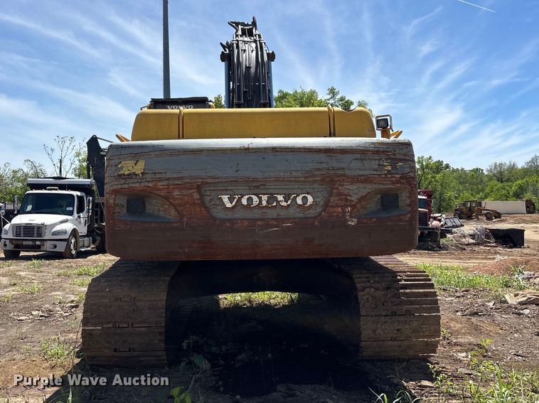 image for item DT0143 2006 Volvo EC360BLC excavator
