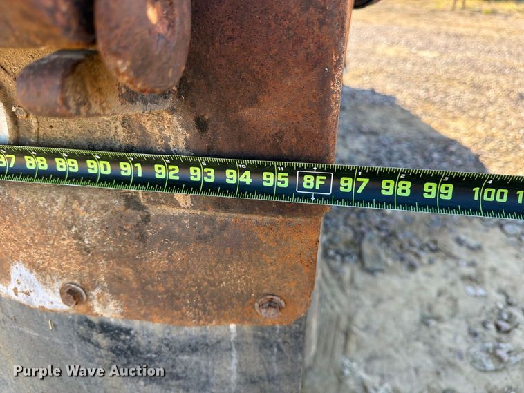 image for item DT0168 2000 International 4700 dump truck
