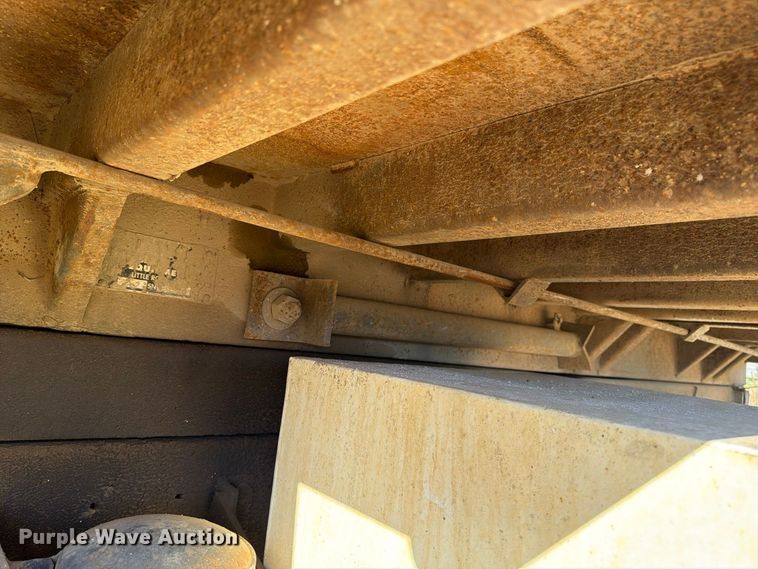 image for item DT0168 2000 International 4700 dump truck