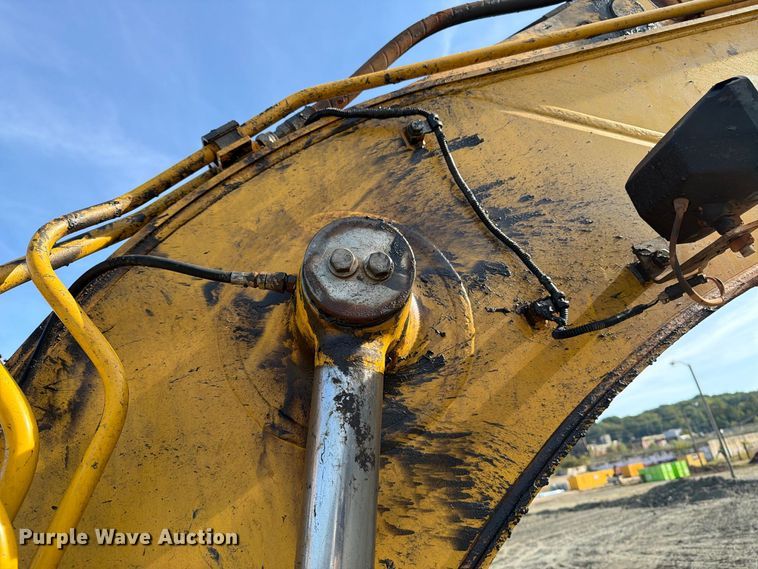 image for item DT2944 2015 Komatsu PC138USLC-10 excavator