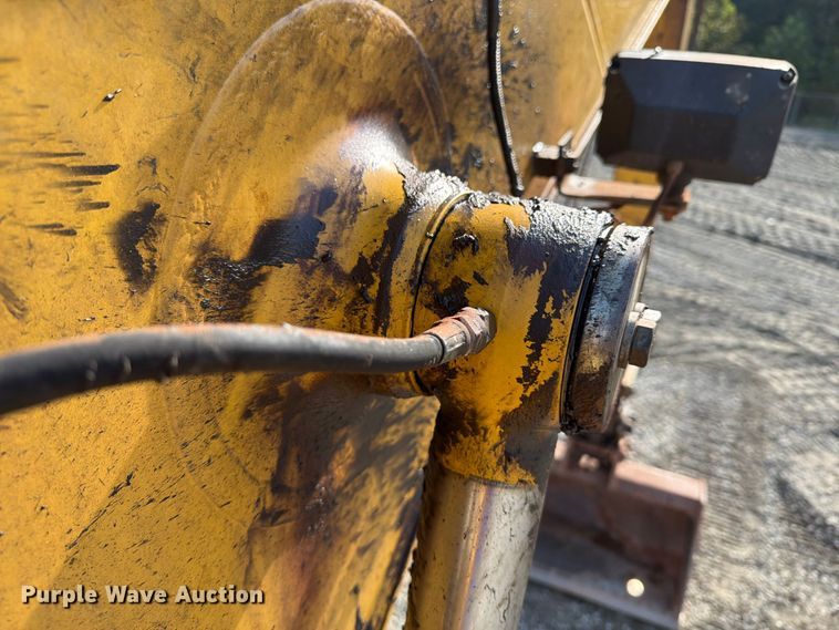 image for item DT2944 2015 Komatsu PC138USLC-10 excavator