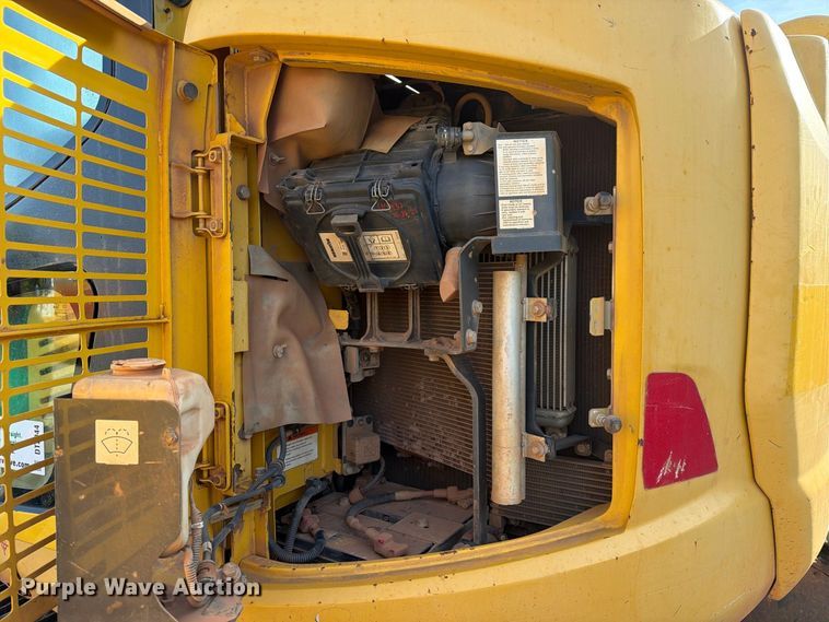 image for item DT2944 2015 Komatsu PC138USLC-10 excavator