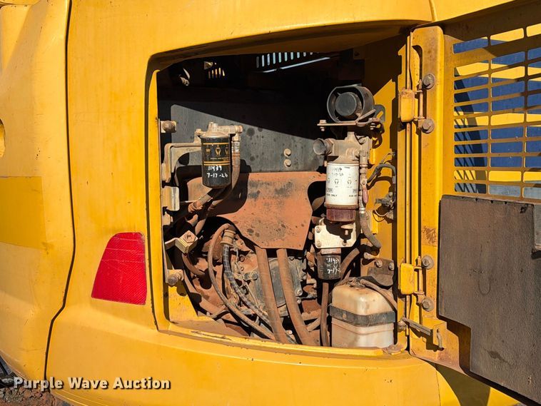 image for item DT2944 2015 Komatsu PC138USLC-10 excavator