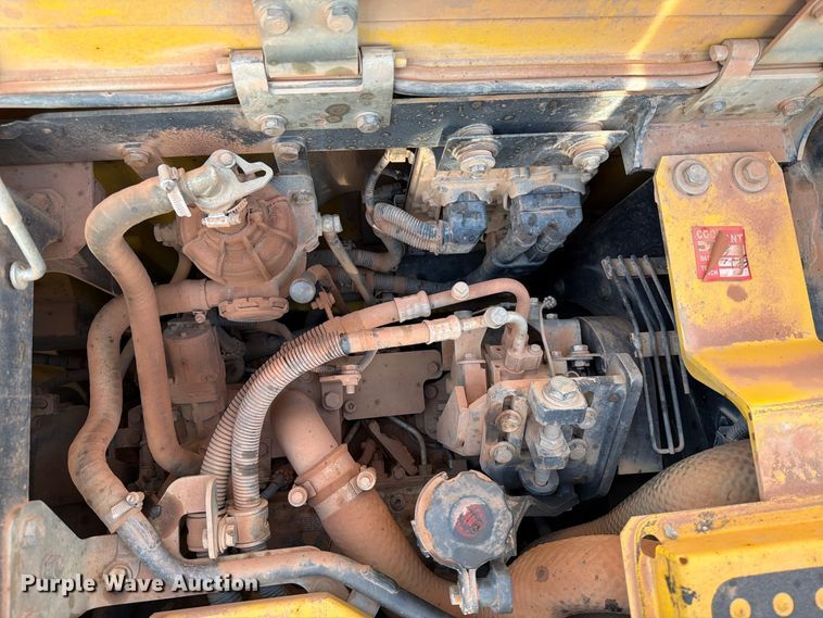 image for item DT2944 2015 Komatsu PC138USLC-10 excavator