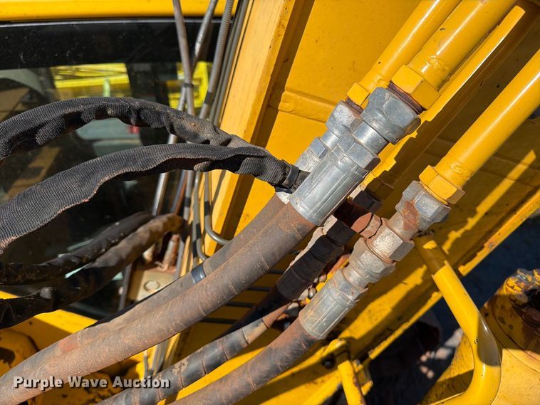 image for item DT2945 2015 Komatsu PC138USLC-10 excavator