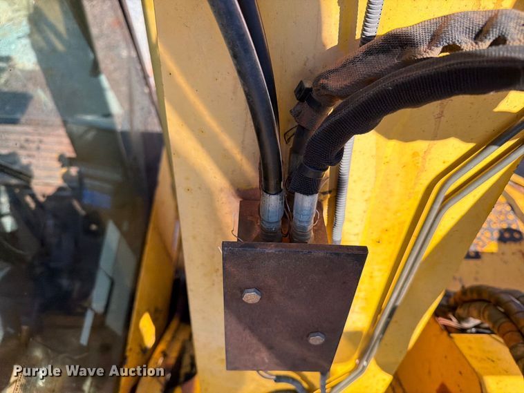 image for item DT2945 2015 Komatsu PC138USLC-10 excavator