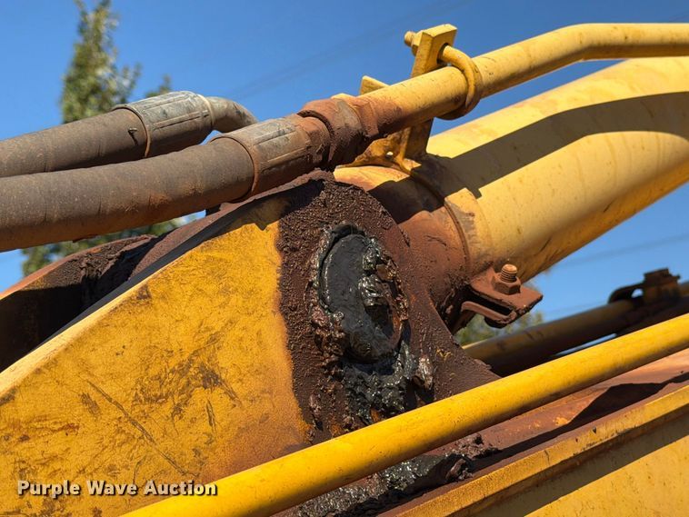 image for item DT2945 2015 Komatsu PC138USLC-10 excavator