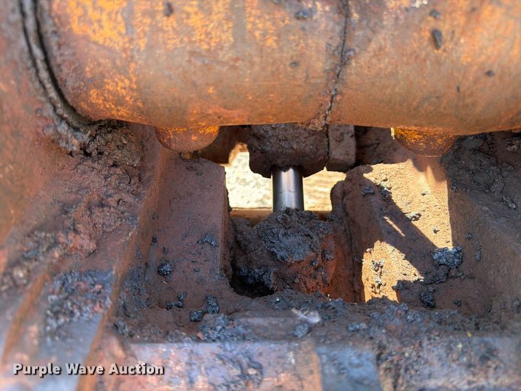 image for item DT2945 2015 Komatsu PC138USLC-10 excavator