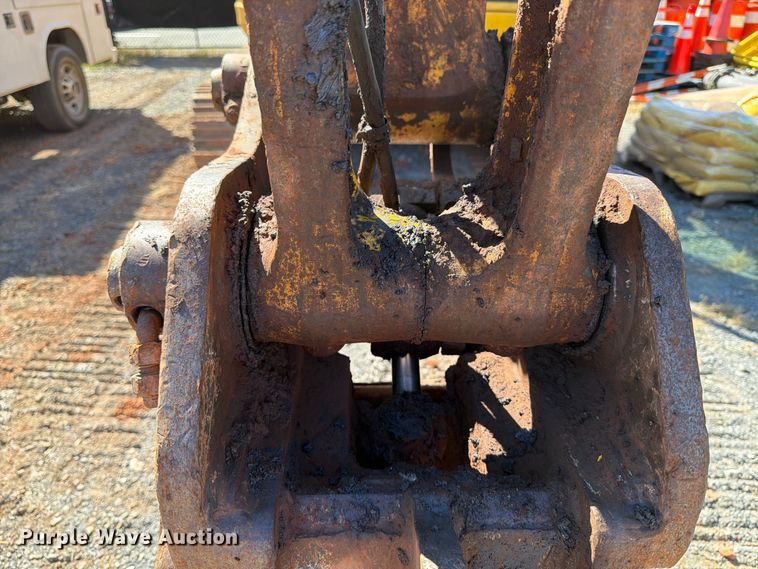 image for item DT2945 2015 Komatsu PC138USLC-10 excavator