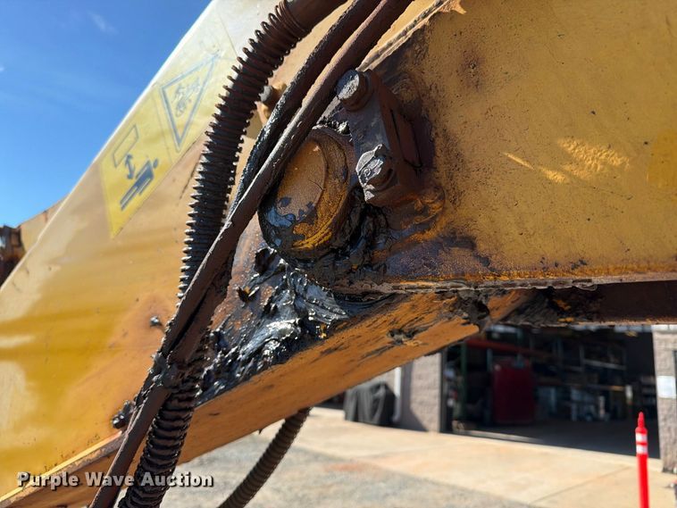 image for item DT2945 2015 Komatsu PC138USLC-10 excavator