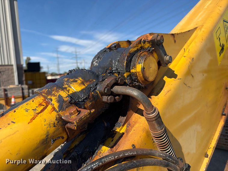 image for item DT2945 2015 Komatsu PC138USLC-10 excavator
