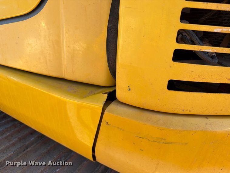 image for item DT2945 2015 Komatsu PC138USLC-10 excavator