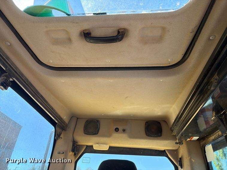 image for item DT2945 2015 Komatsu PC138USLC-10 excavator