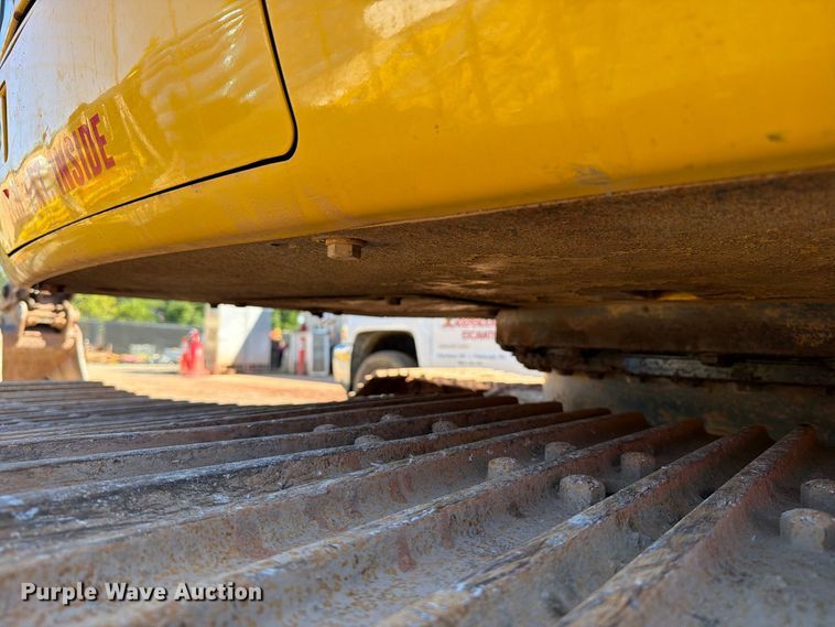 image for item DT2945 2015 Komatsu PC138USLC-10 excavator