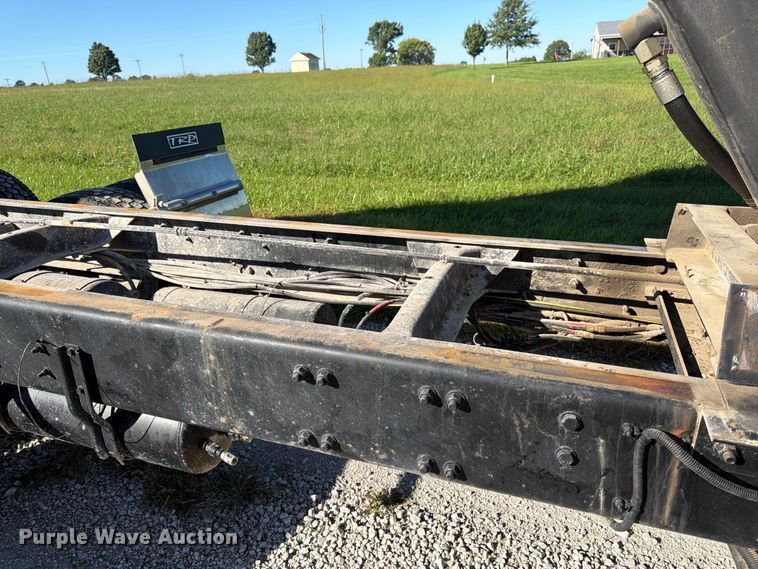image for item DT3037 1990 Freightliner FLD dump truck
