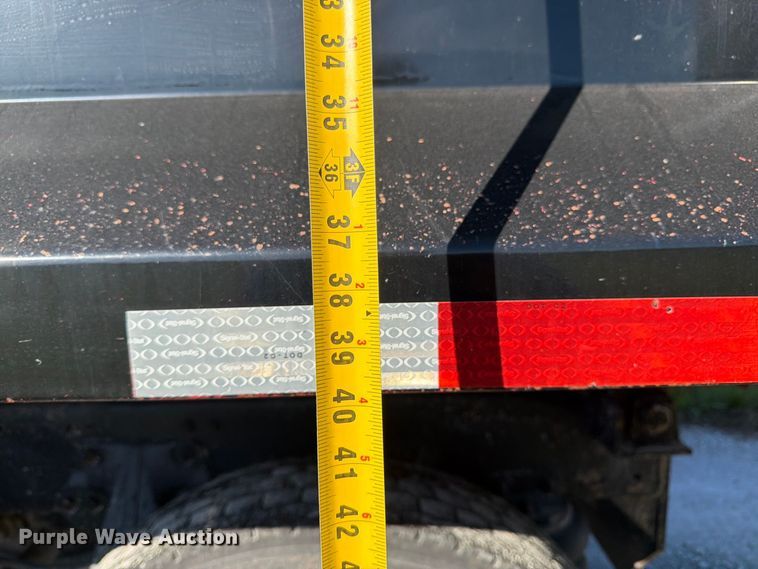 image for item DT3037 1990 Freightliner FLD dump truck