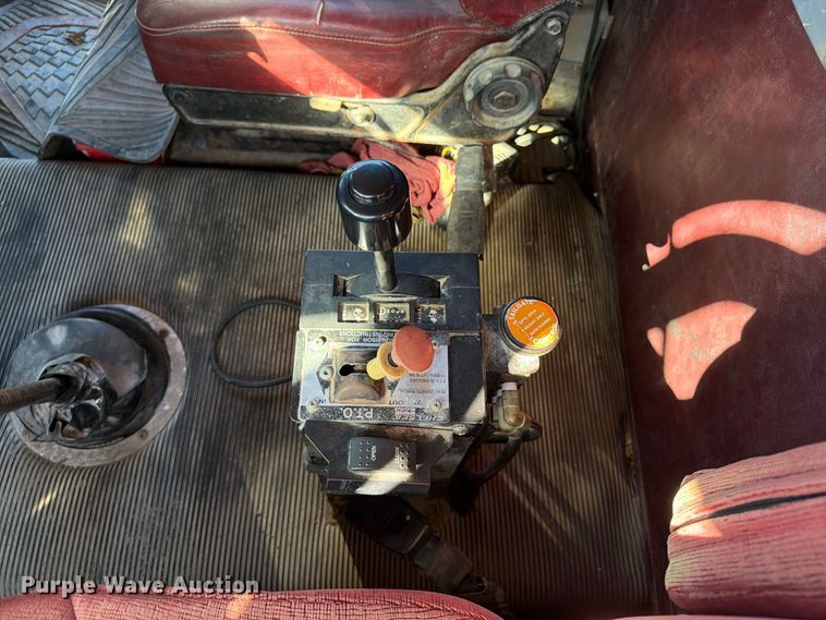 image for item DT3037 1990 Freightliner FLD dump truck