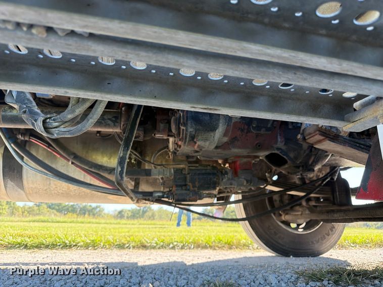 image for item DT3037 1990 Freightliner FLD dump truck