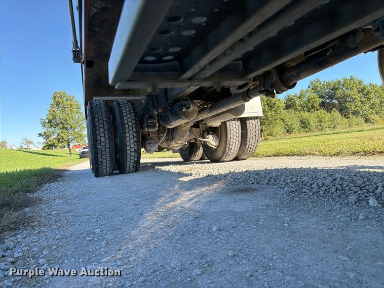 image for item DT3037 1990 Freightliner FLD dump truck