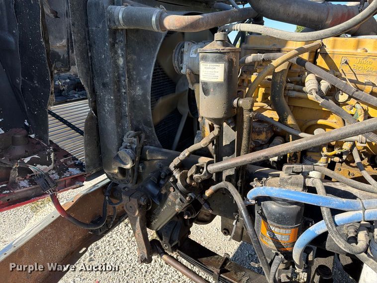 image for item DT3037 1990 Freightliner FLD dump truck