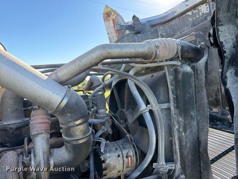 image for item DT3037 1990 Freightliner FLD dump truck