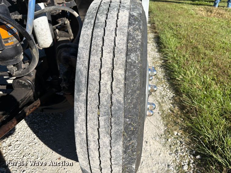image for item DT3037 1990 Freightliner FLD dump truck