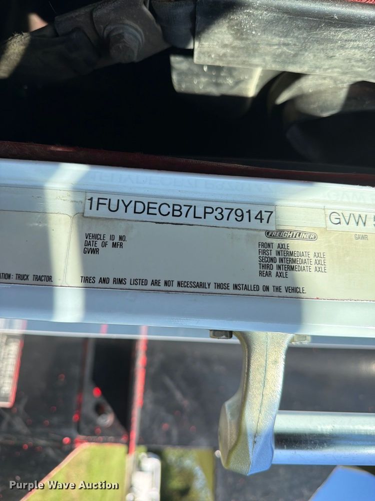 image for item DT3037 1990 Freightliner FLD dump truck