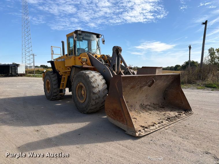 image for item DV2135 1998 Volvo L150C wheel loader