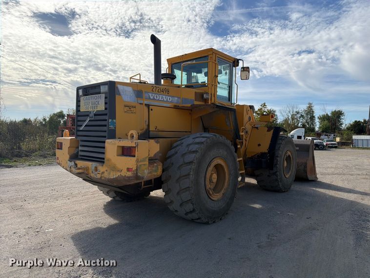 image for item DV2135 1998 Volvo L150C wheel loader