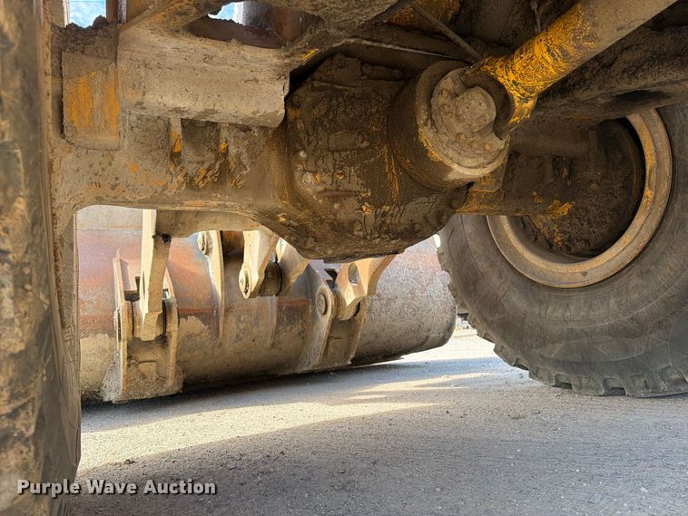 image for item DV2135 1998 Volvo L150C wheel loader