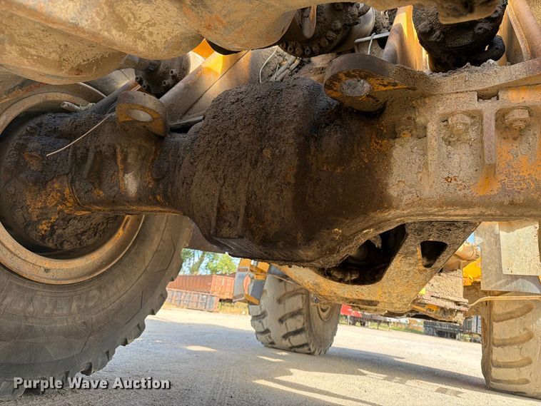 image for item DV2135 1998 Volvo L150C wheel loader