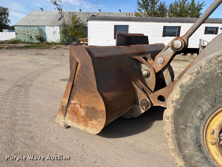 image for item DV2135 1998 Volvo L150C wheel loader