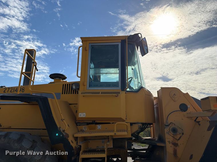 image for item DV2135 1998 Volvo L150C wheel loader