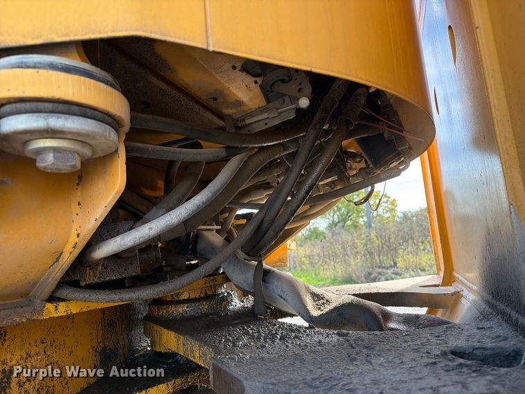 image for item DV2135 1998 Volvo L150C wheel loader