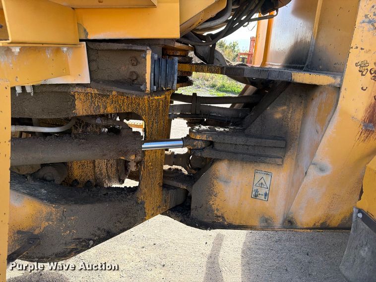 image for item DV2135 1998 Volvo L150C wheel loader