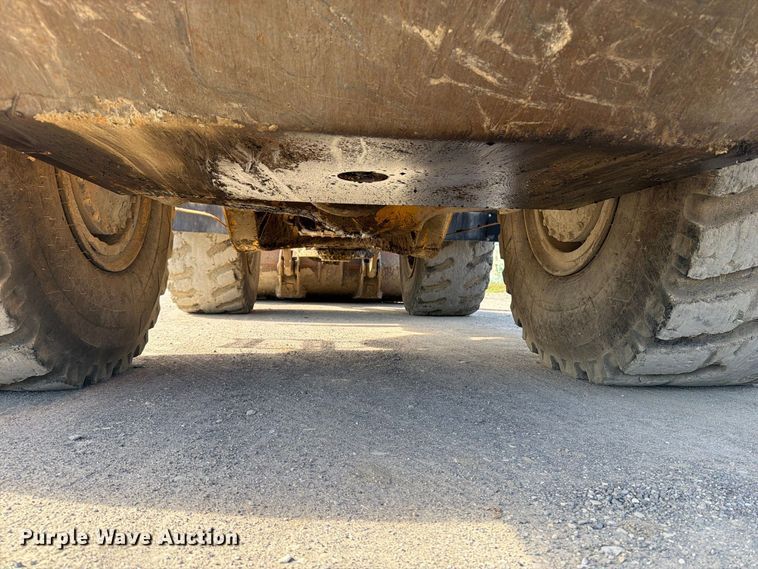 image for item DV2135 1998 Volvo L150C wheel loader