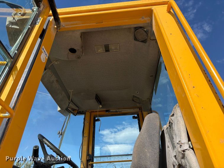 image for item DV2135 1998 Volvo L150C wheel loader