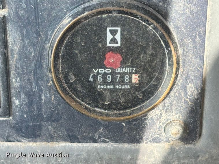 image for item DV2135 1998 Volvo L150C wheel loader