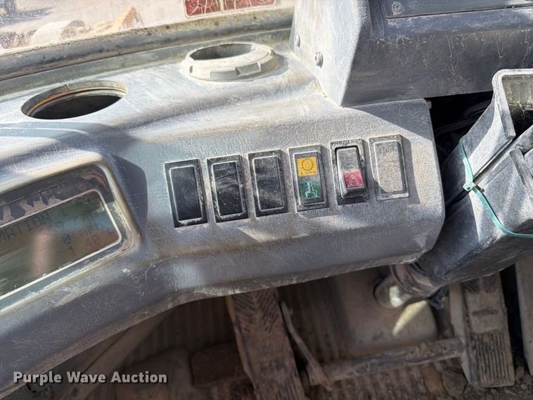 image for item DV2135 1998 Volvo L150C wheel loader