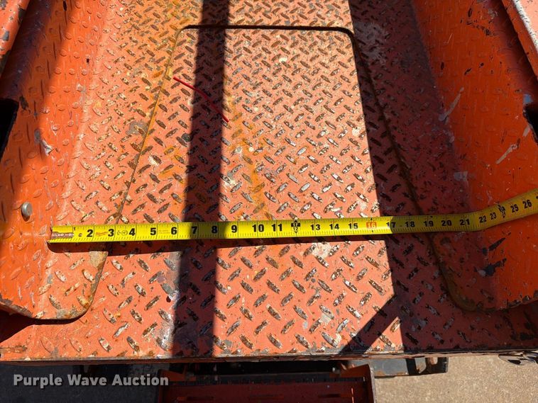 image for item DV7393 2018 JLG 1932R scissor lift