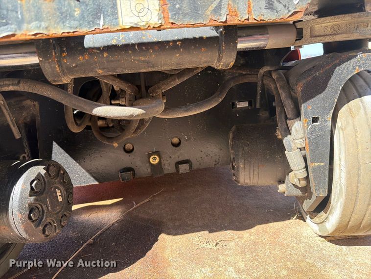 image for item DV7393 2018 JLG 1932R scissor lift