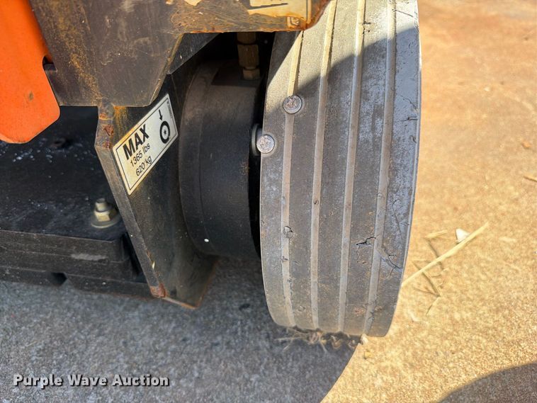 image for item DV7393 2018 JLG 1932R scissor lift