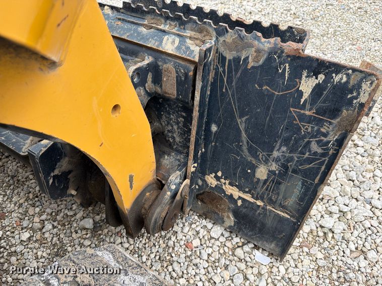 image for item DV7396 2023 Caterpillar 239D3 tracked skid steer loader
