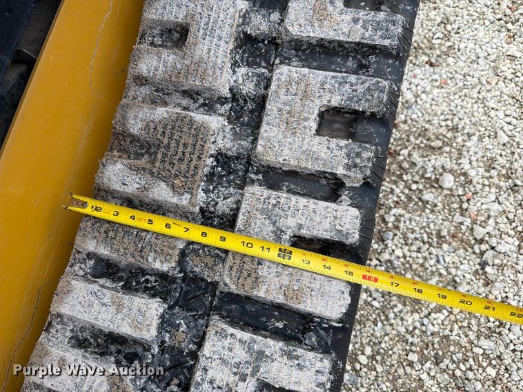 image for item DV7396 2023 Caterpillar 239D3 tracked skid steer loader