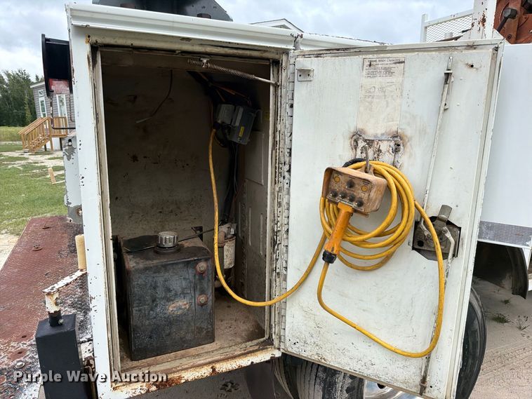 image for item DV7398 2008 Ford F650 Crew Cab utility / service truck