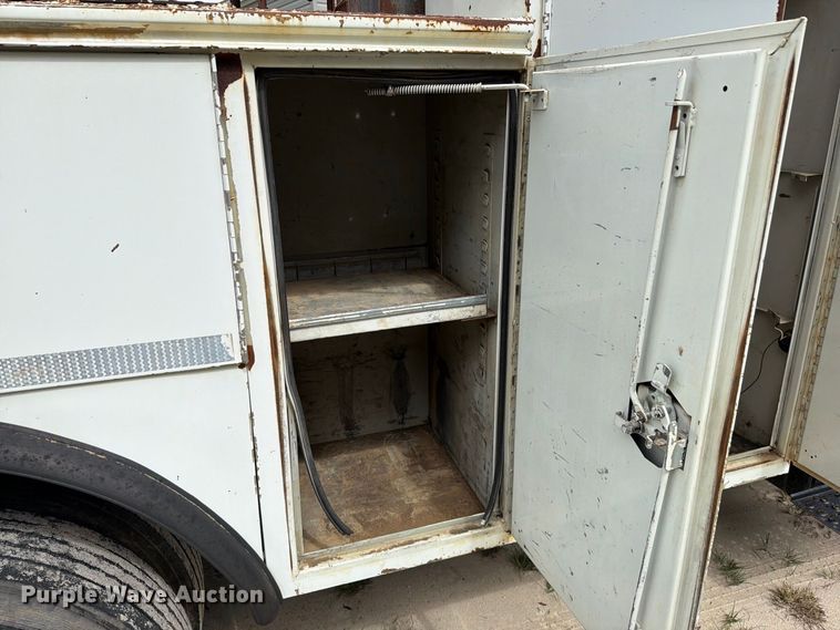 image for item DV7398 2008 Ford F650 Crew Cab utility / service truck